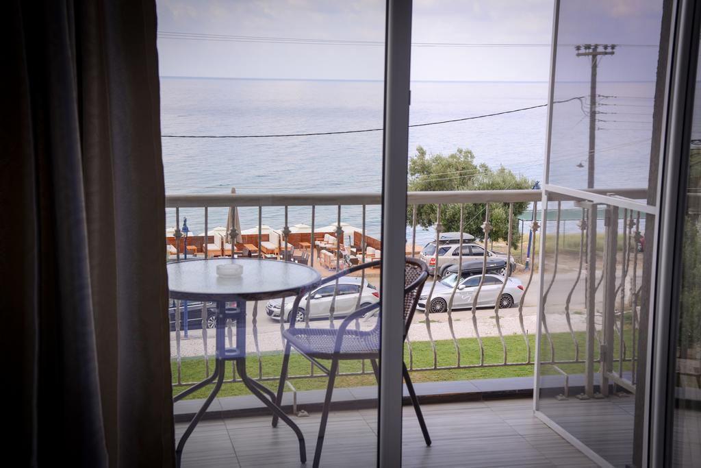 Crown Hotel Nea Skioni Ruang foto