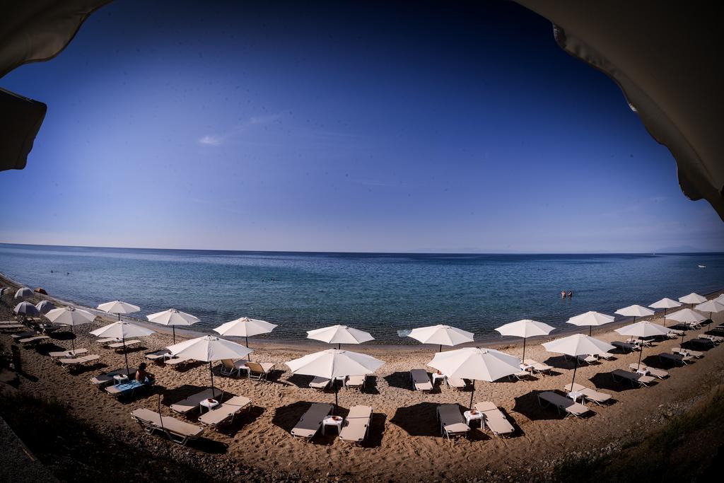 Crown Hotel Nea Skioni Bagian luar foto