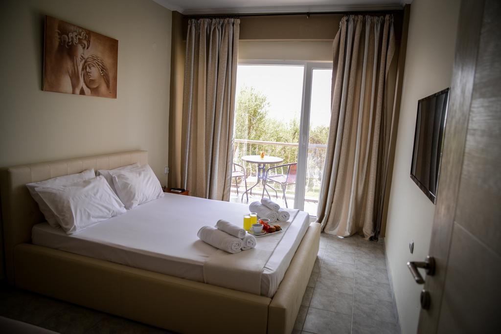 Crown Hotel Nea Skioni Ruang foto