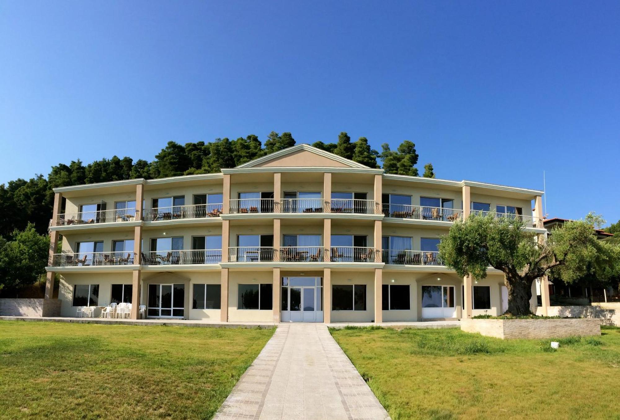 Crown Hotel Nea Skioni Bagian luar foto