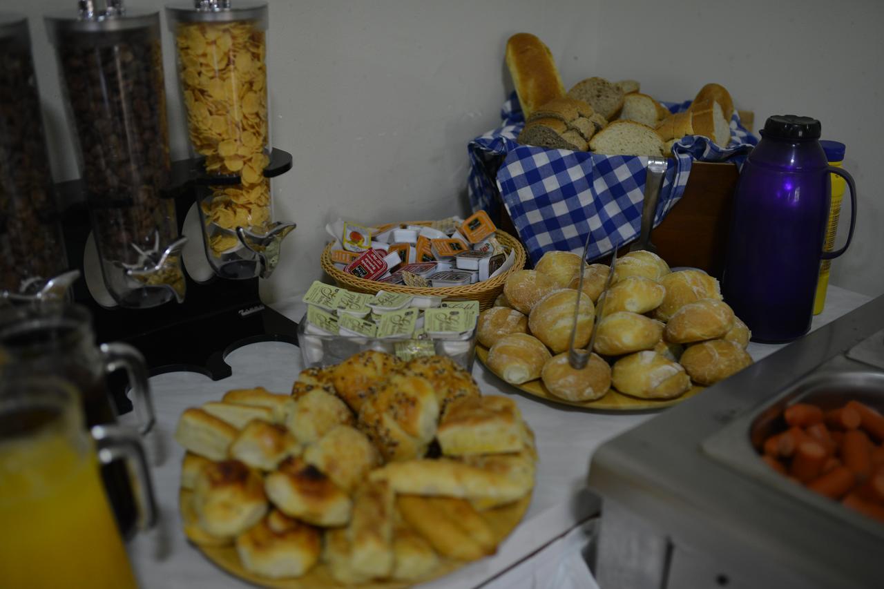 Crown Hotel Nea Skioni Bagian luar foto